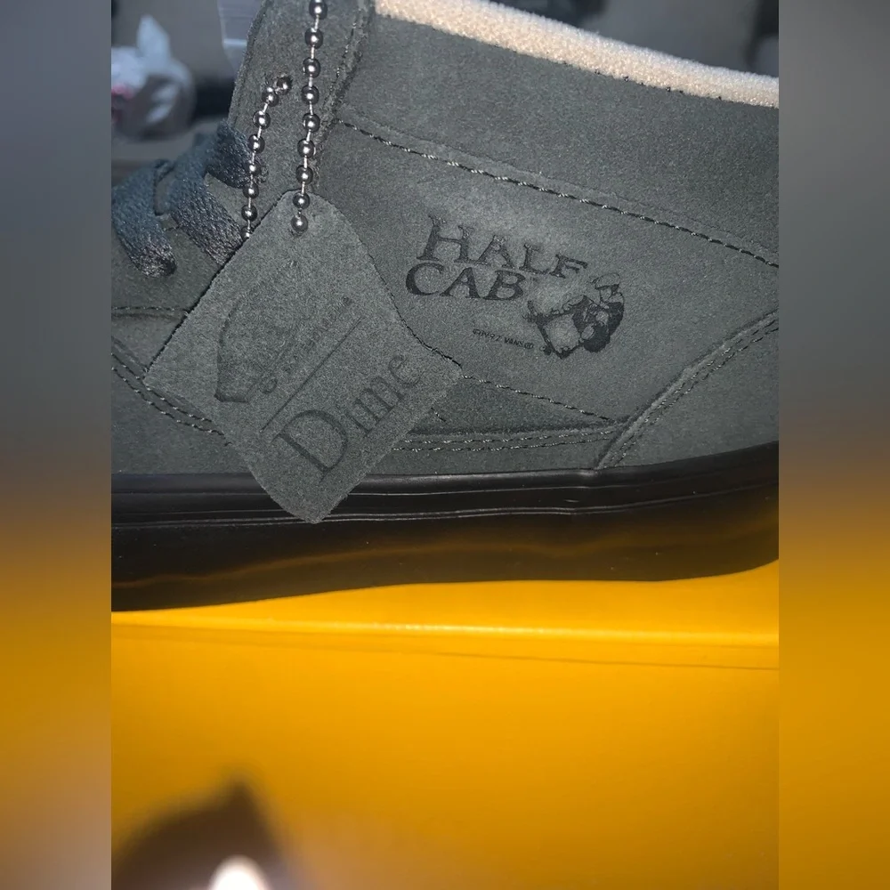 Vans Gray Dime Ash Skate Half Cab Suede Sneaker Shoes NEW Mens Size 6.5 - Picture 3 of 10